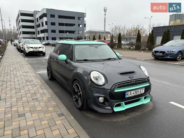 Серый Мини Hatch, объемом двигателя 2 л и пробегом 184 тыс. км за 13900 $, фото 8 на Automoto.ua
