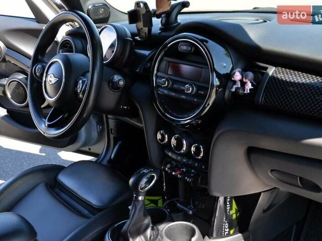 Серый Мини Hatch, объемом двигателя 2 л и пробегом 119 тыс. км за 14999 $, фото 38 на Automoto.ua