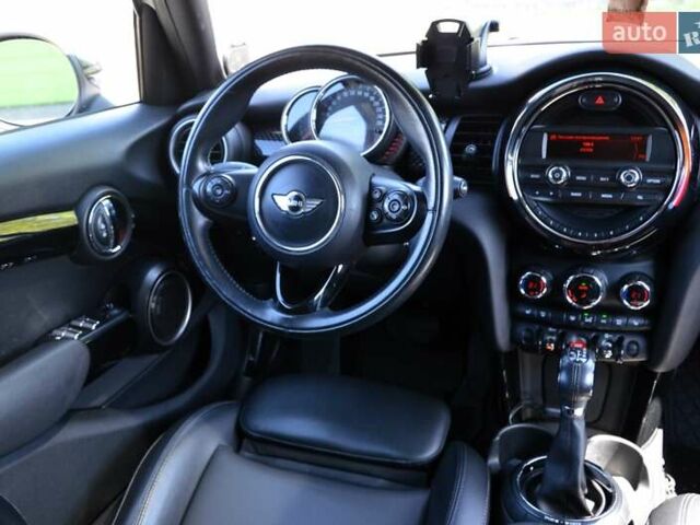 Серый Мини Hatch, объемом двигателя 2 л и пробегом 119 тыс. км за 14999 $, фото 41 на Automoto.ua