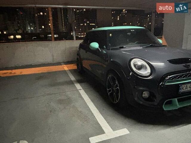 Серый Мини Hatch, объемом двигателя 2 л и пробегом 184 тыс. км за 13900 $, фото 15 на Automoto.ua