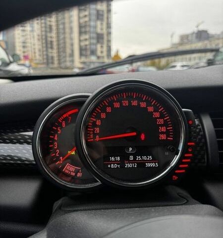 Серый Мини Hatch, объемом двигателя 2 л и пробегом 25 тыс. км за 18000 $, фото 5 на Automoto.ua