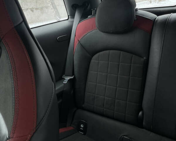Серый Мини Hatch, объемом двигателя 2 л и пробегом 150 тыс. км за 17500 $, фото 10 на Automoto.ua
