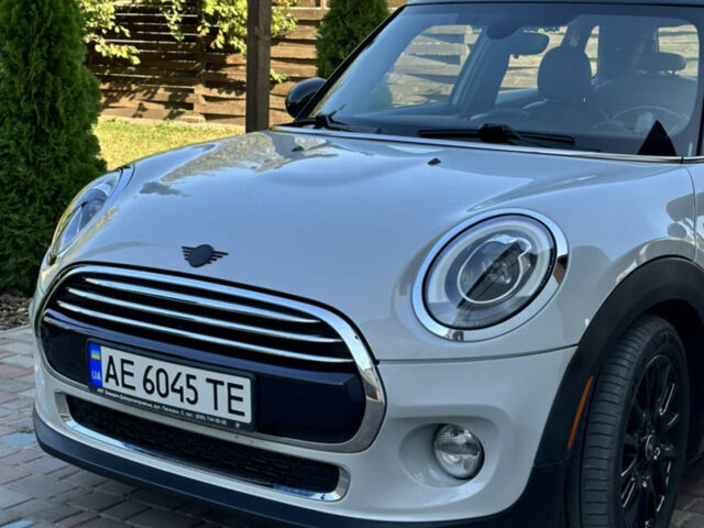 Сірий Міні Hatch, об'ємом двигуна 1.5 л та пробігом 90 тис. км за 13999 $, фото 1 на Automoto.ua