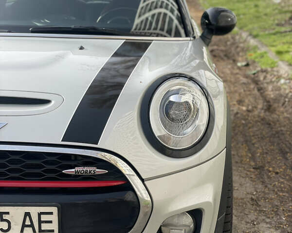 Серый Мини Hatch, объемом двигателя 2 л и пробегом 150 тыс. км за 17500 $, фото 2 на Automoto.ua