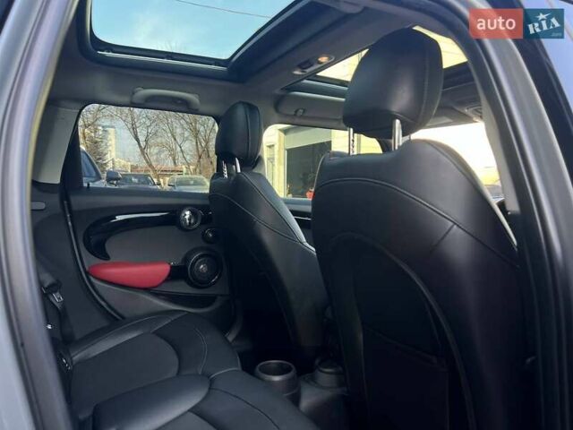 Серый Мини Hatch, объемом двигателя 2 л и пробегом 46 тыс. км за 17500 $, фото 26 на Automoto.ua