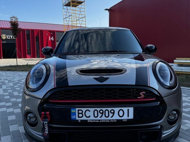 Серый Мини Hatch, объемом двигателя 2 л и пробегом 104 тыс. км за 19700 $, фото 15 на Automoto.ua