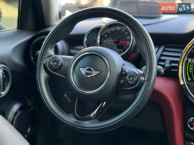 Серый Мини Hatch, объемом двигателя 2 л и пробегом 46 тыс. км за 17500 $, фото 23 на Automoto.ua