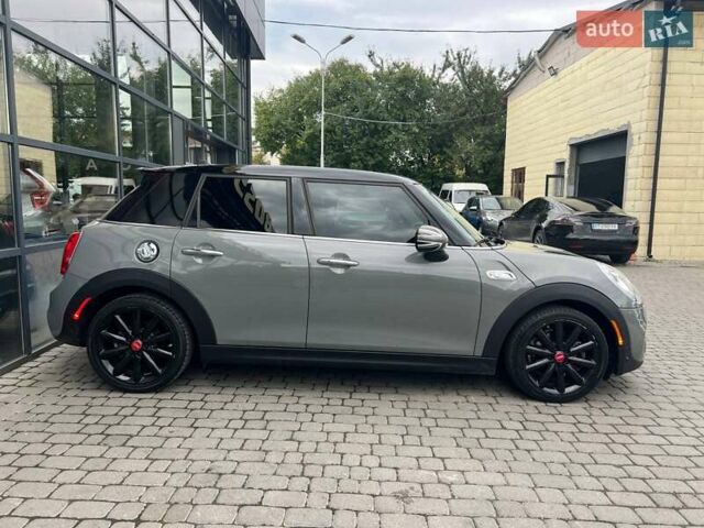 Сірий Міні Hatch, об'ємом двигуна 2 л та пробігом 46 тис. км за 18000 $, фото 7 на Automoto.ua