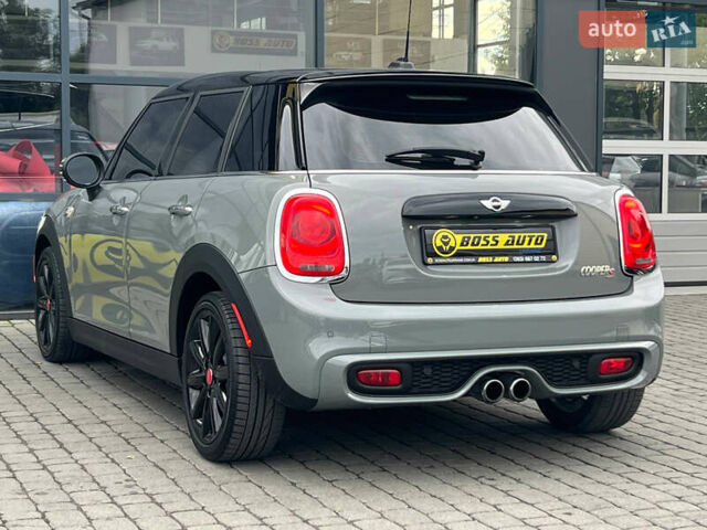 Серый Мини Hatch, объемом двигателя 2 л и пробегом 46 тыс. км за 17500 $, фото 4 на Automoto.ua