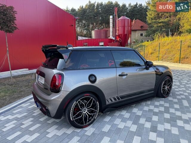 Серый Мини Hatch, объемом двигателя 2 л и пробегом 104 тыс. км за 19700 $, фото 1 на Automoto.ua