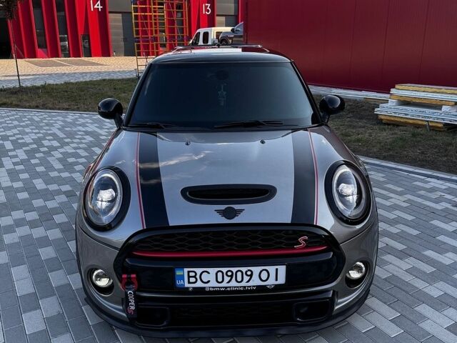 Серый Мини Hatch, объемом двигателя 2 л и пробегом 104 тыс. км за 19700 $, фото 2 на Automoto.ua