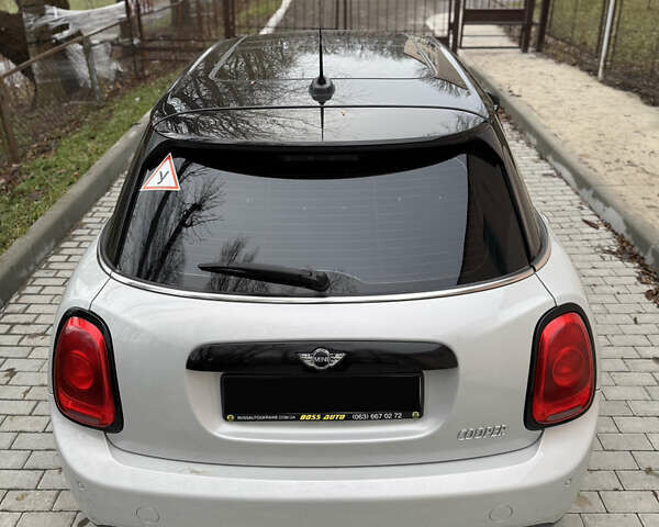 Серый Мини Hatch, объемом двигателя 1.5 л и пробегом 55 тыс. км за 14000 $, фото 9 на Automoto.ua