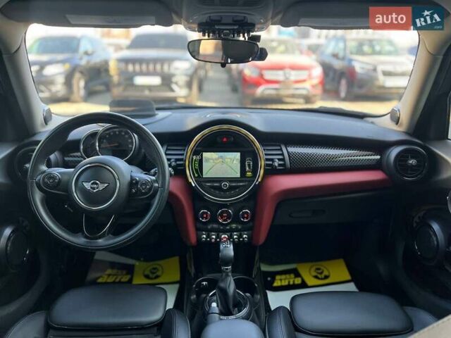 Сірий Міні Hatch, об'ємом двигуна 2 л та пробігом 46 тис. км за 18000 $, фото 22 на Automoto.ua
