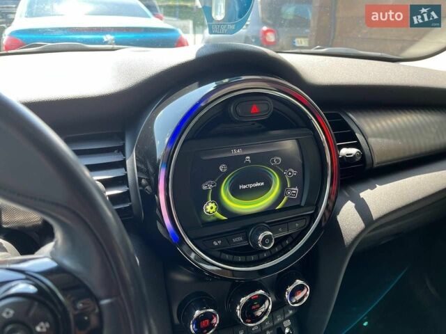 Серый Мини Hatch, объемом двигателя 1.5 л и пробегом 89 тыс. км за 18000 $, фото 18 на Automoto.ua