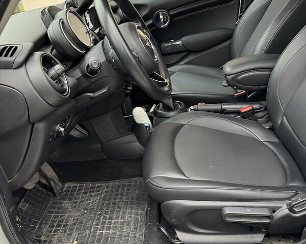 Серый Мини Hatch, объемом двигателя 1.5 л и пробегом 55 тыс. км за 14000 $, фото 18 на Automoto.ua