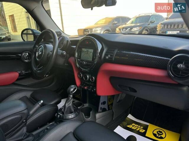 Сірий Міні Hatch, об'ємом двигуна 2 л та пробігом 46 тис. км за 18000 $, фото 27 на Automoto.ua