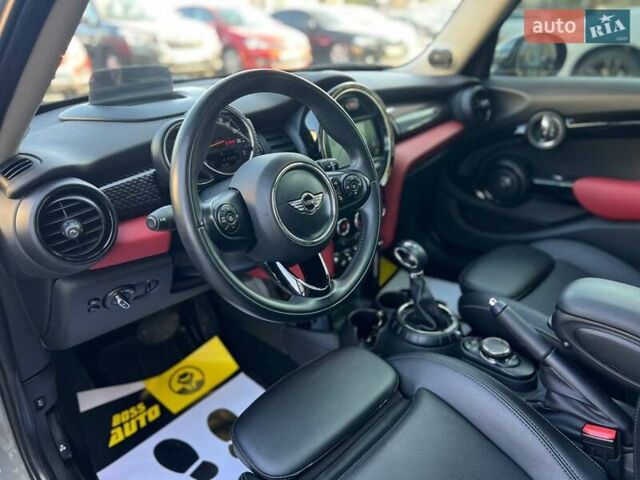 Сірий Міні Hatch, об'ємом двигуна 2 л та пробігом 46 тис. км за 18000 $, фото 9 на Automoto.ua