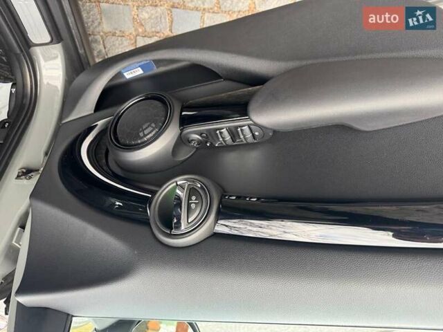 Серый Мини Hatch, объемом двигателя 2 л и пробегом 146 тыс. км за 18500 $, фото 14 на Automoto.ua