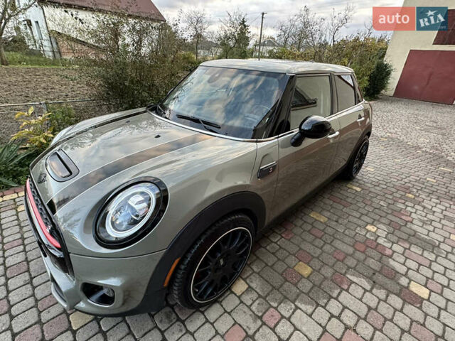 Серый Мини Hatch, объемом двигателя 2 л и пробегом 67 тыс. км за 24500 $, фото 11 на Automoto.ua