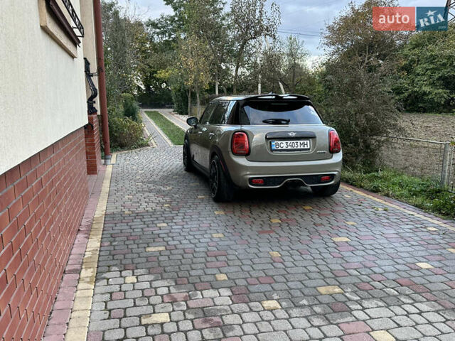 Серый Мини Hatch, объемом двигателя 2 л и пробегом 67 тыс. км за 24500 $, фото 13 на Automoto.ua