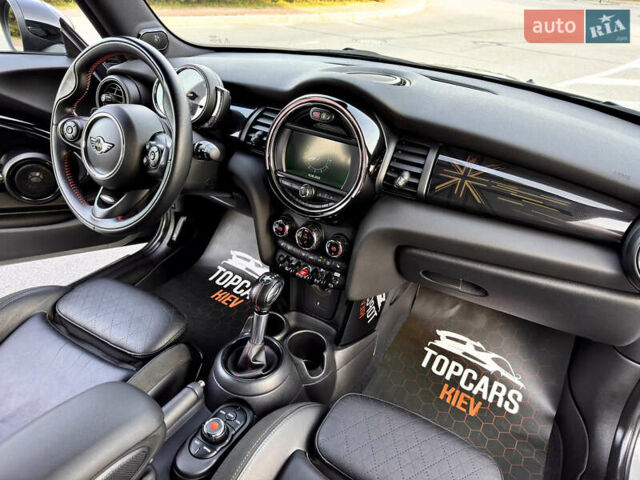 Серый Мини Hatch, объемом двигателя 2 л и пробегом 83 тыс. км за 21500 $, фото 38 на Automoto.ua