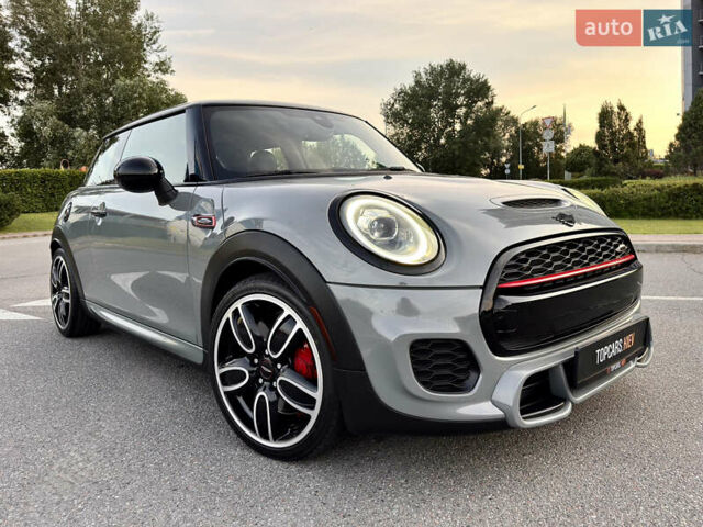Серый Мини Hatch, объемом двигателя 2 л и пробегом 83 тыс. км за 21500 $, фото 22 на Automoto.ua