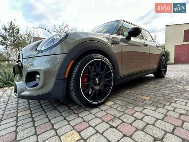 Серый Мини Hatch, объемом двигателя 2 л и пробегом 67 тыс. км за 24500 $, фото 6 на Automoto.ua