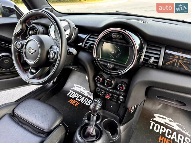 Серый Мини Hatch, объемом двигателя 2 л и пробегом 83 тыс. км за 21500 $, фото 37 на Automoto.ua