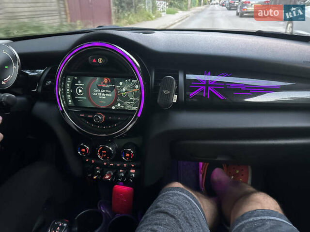 Серый Мини Hatch, объемом двигателя 2 л и пробегом 67 тыс. км за 24500 $, фото 26 на Automoto.ua