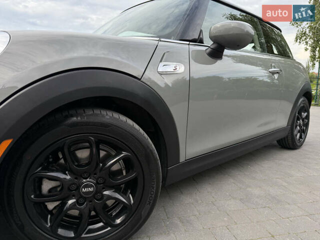 Серый Мини Hatch, объемом двигателя 2 л и пробегом 43 тыс. км за 19000 $, фото 6 на Automoto.ua