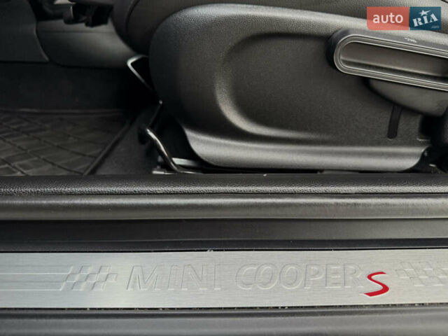 Серый Мини Hatch, объемом двигателя 2 л и пробегом 43 тыс. км за 19000 $, фото 38 на Automoto.ua