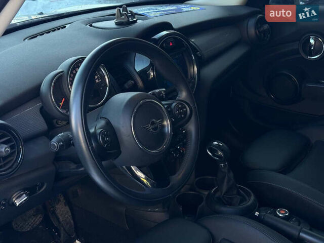 Сірий Міні Hatch, об'ємом двигуна 1.5 л та пробігом 62 тис. км за 14900 $, фото 9 на Automoto.ua