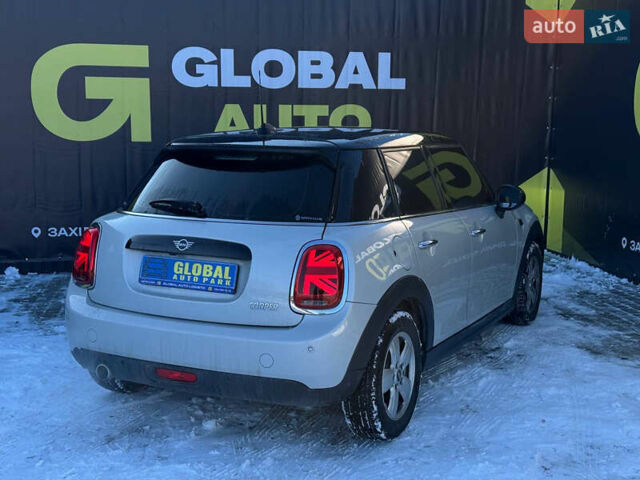 Сірий Міні Hatch, об'ємом двигуна 1.5 л та пробігом 62 тис. км за 14900 $, фото 7 на Automoto.ua