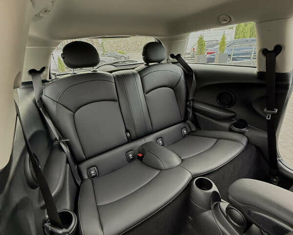 Серый Мини Hatch, объемом двигателя 2 л и пробегом 43 тыс. км за 19000 $, фото 40 на Automoto.ua
