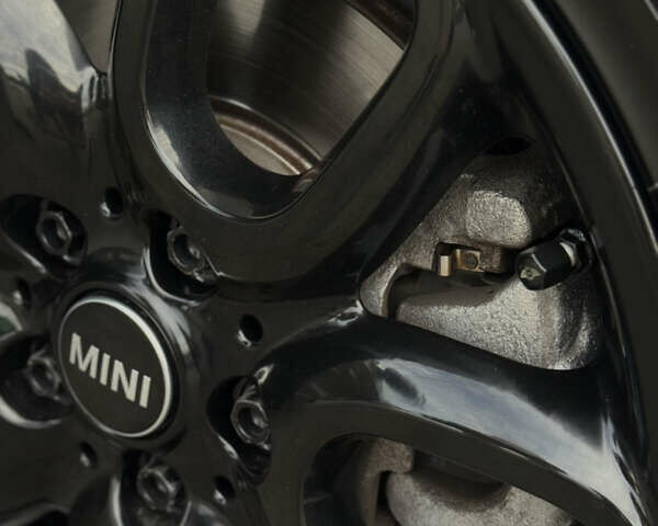 Серый Мини Hatch, объемом двигателя 2 л и пробегом 43 тыс. км за 19000 $, фото 31 на Automoto.ua