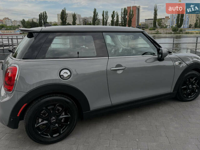 Серый Мини Hatch, объемом двигателя 2 л и пробегом 43 тыс. км за 19000 $, фото 21 на Automoto.ua