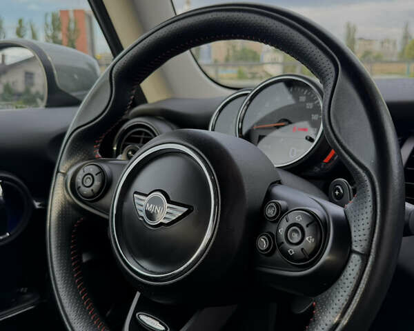 Серый Мини Hatch, объемом двигателя 2 л и пробегом 43 тыс. км за 19000 $, фото 35 на Automoto.ua