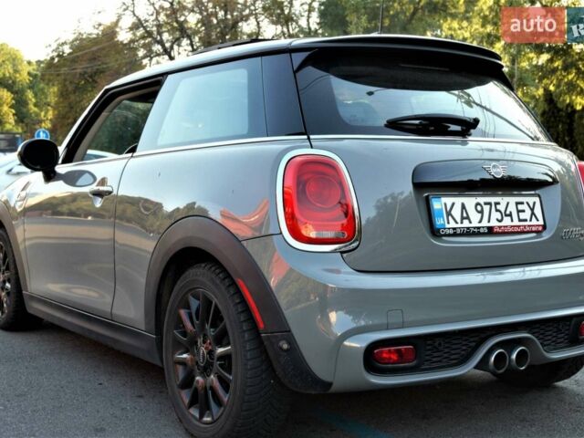 Сірий Міні Hatch, об'ємом двигуна 2 л та пробігом 40 тис. км за 20000 $, фото 4 на Automoto.ua