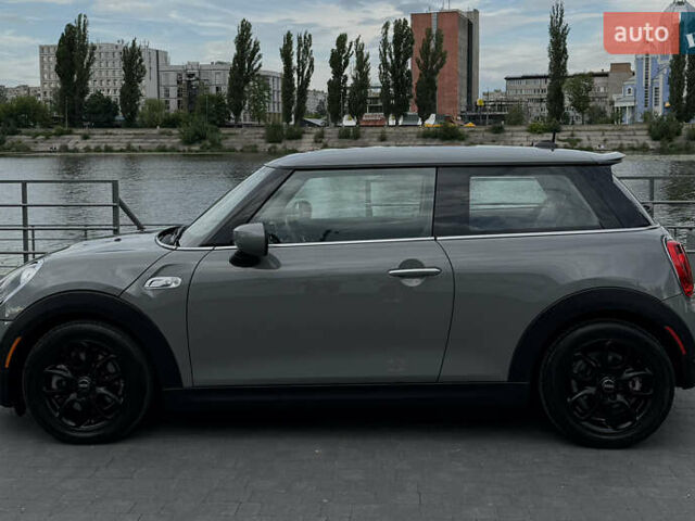 Серый Мини Hatch, объемом двигателя 2 л и пробегом 43 тыс. км за 19000 $, фото 9 на Automoto.ua