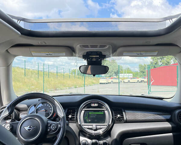 Серый Мини Hatch, объемом двигателя 2 л и пробегом 40 тыс. км за 23500 $, фото 22 на Automoto.ua