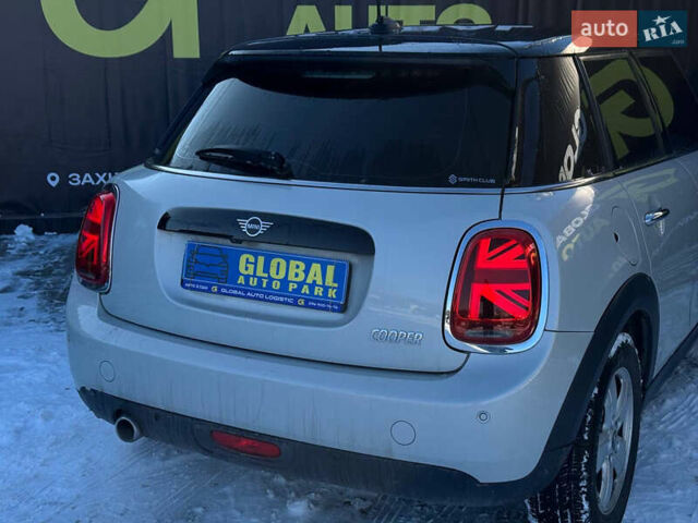 Сірий Міні Hatch, об'ємом двигуна 1.5 л та пробігом 62 тис. км за 14900 $, фото 8 на Automoto.ua