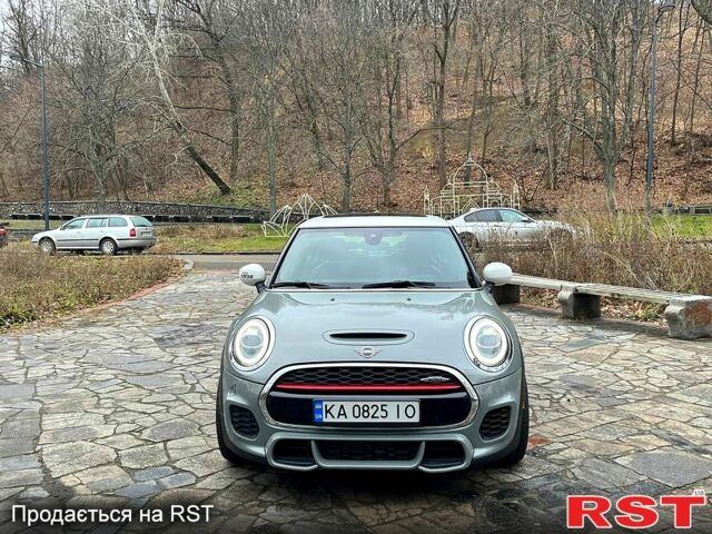 Серый Мини Hatch, объемом двигателя 2 л и пробегом 30 тыс. км за 27000 $, фото 2 на Automoto.ua