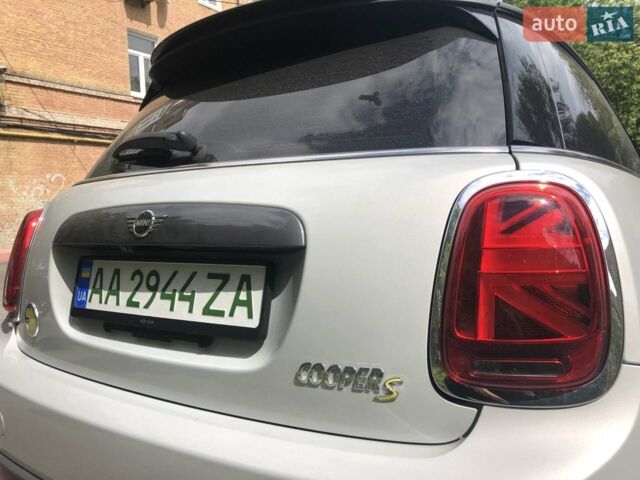 Сірий Міні Hatch, об'ємом двигуна 0 л та пробігом 1 тис. км за 30999 $, фото 9 на Automoto.ua