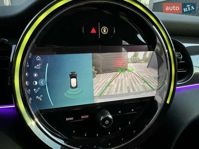 Сірий Міні Hatch, об'ємом двигуна 1.5 л та пробігом 29 тис. км за 20900 $, фото 45 на Automoto.ua