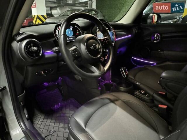 Сірий Міні Hatch, об'ємом двигуна 1.5 л та пробігом 29 тис. км за 20900 $, фото 28 на Automoto.ua
