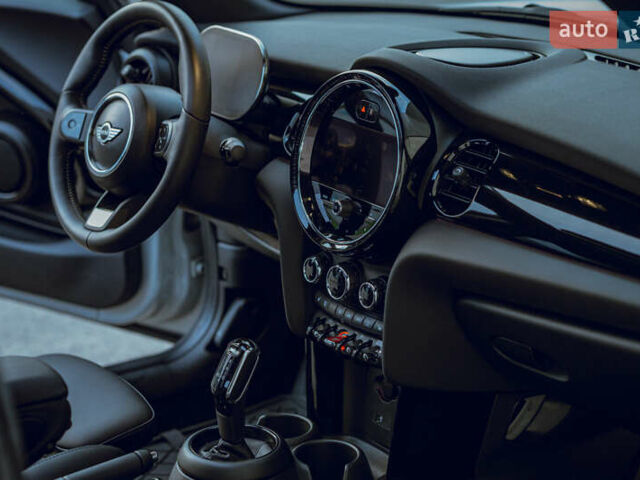 Сірий Міні Hatch, об'ємом двигуна 2 л та пробігом 14 тис. км за 26000 $, фото 16 на Automoto.ua