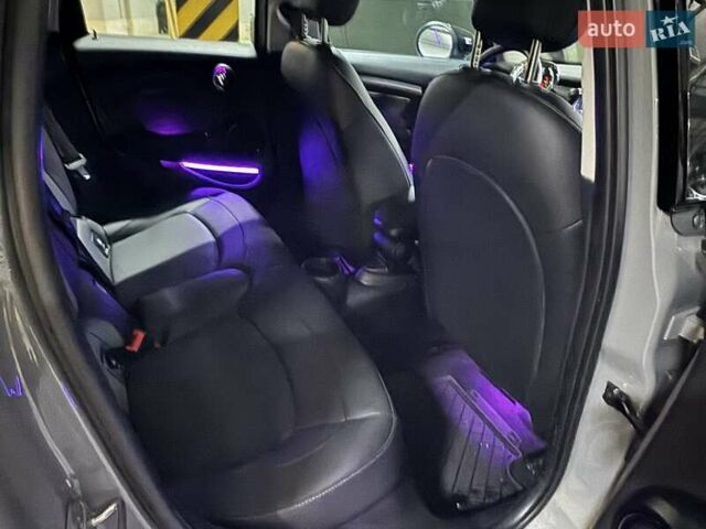 Сірий Міні Hatch, об'ємом двигуна 1.5 л та пробігом 29 тис. км за 20900 $, фото 31 на Automoto.ua