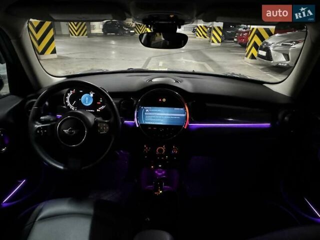 Сірий Міні Hatch, об'ємом двигуна 1.5 л та пробігом 29 тис. км за 20900 $, фото 33 на Automoto.ua