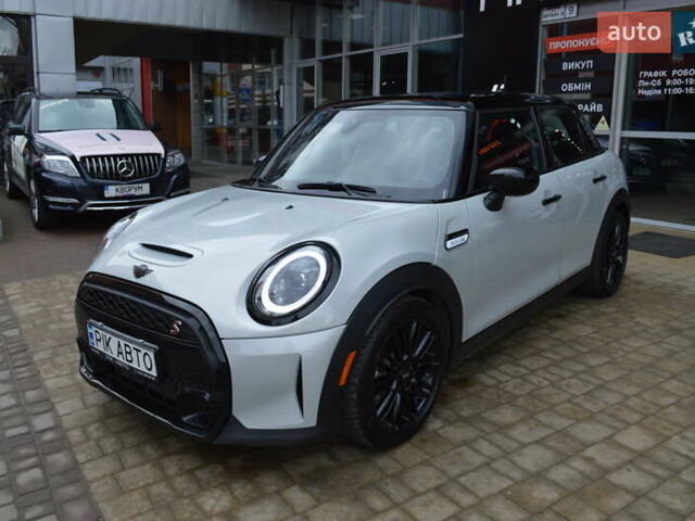 Серый Мини Hatch, объемом двигателя 2 л и пробегом 17 тыс. км за 29900 $, фото 1 на Automoto.ua