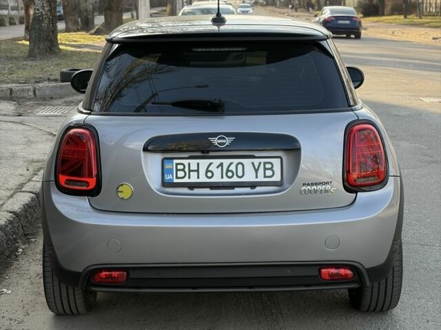 Сірий Міні Hatch, об'ємом двигуна 0 л та пробігом 6 тис. км за 23000 $, фото 2 на Automoto.ua